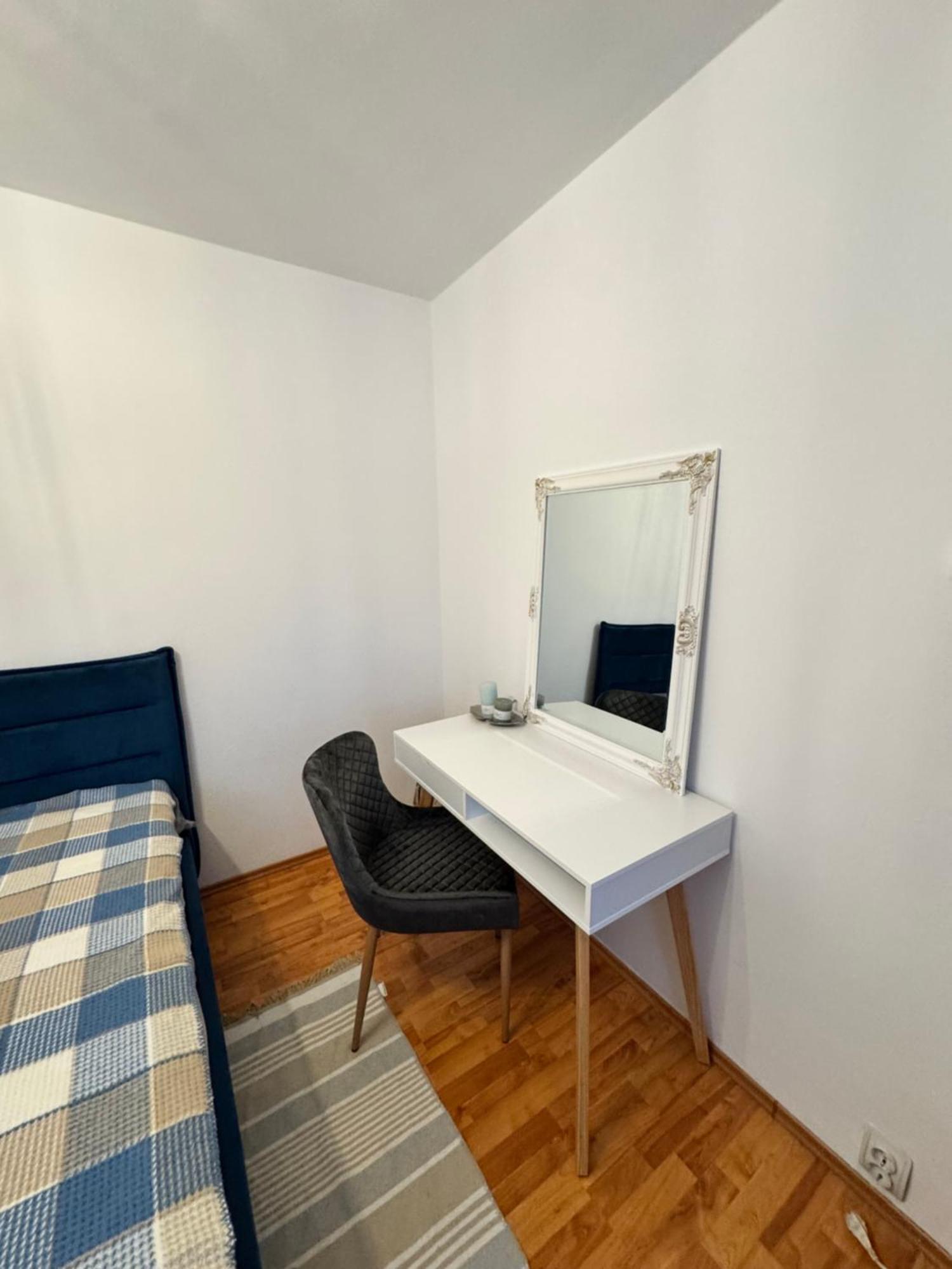 Apartament Zona Marriott-Palatul Parlamentului Бухарест Екстер'єр фото